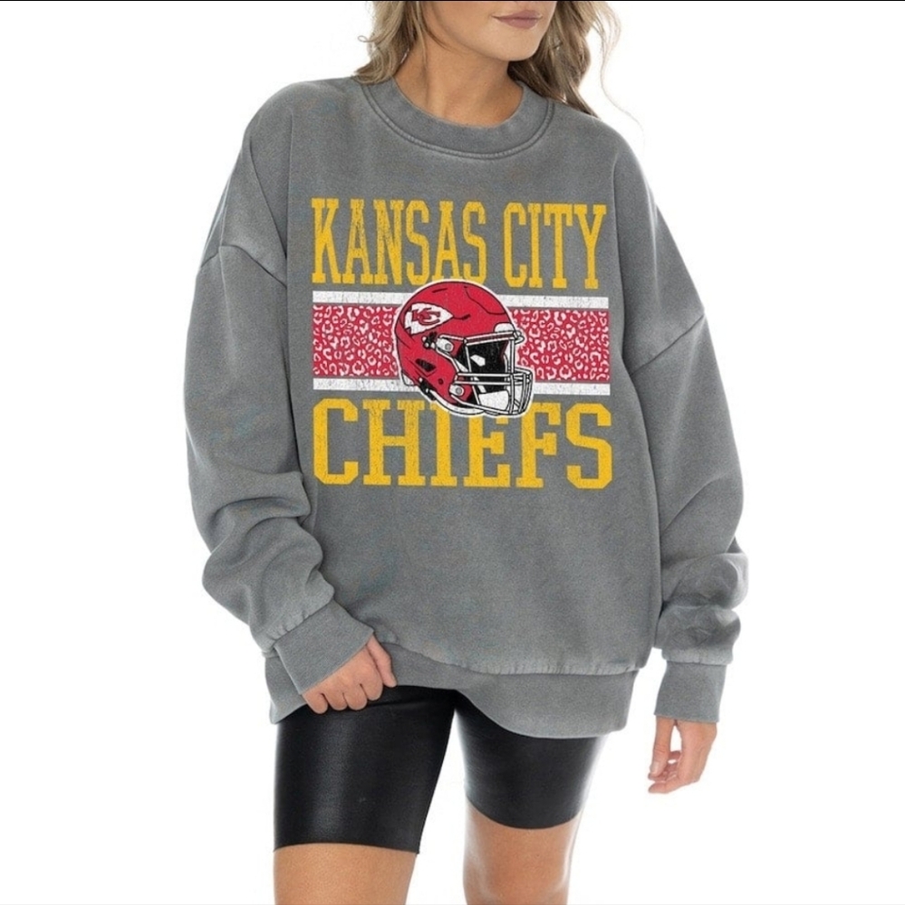 Kansas City Chiefs GAMEDAY COUTURE NFL Oversized Premium Fleece Sweater